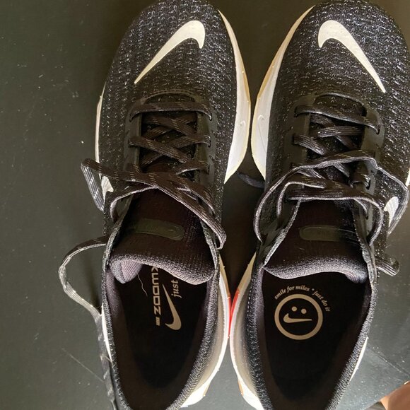 Womens Nike Invincible Run 3 - Picture 4 of 5